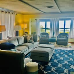 The Bay House with Amazing Views - Image 4