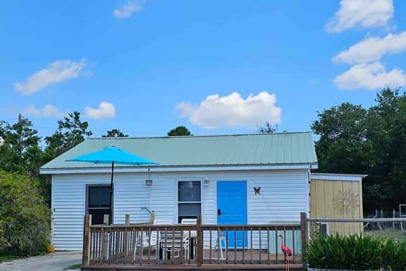 Starry Night Cottage - Image 1