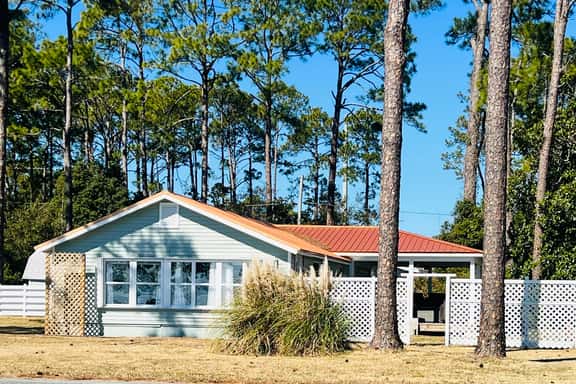 The Bay House with Amazing Views - Image 1